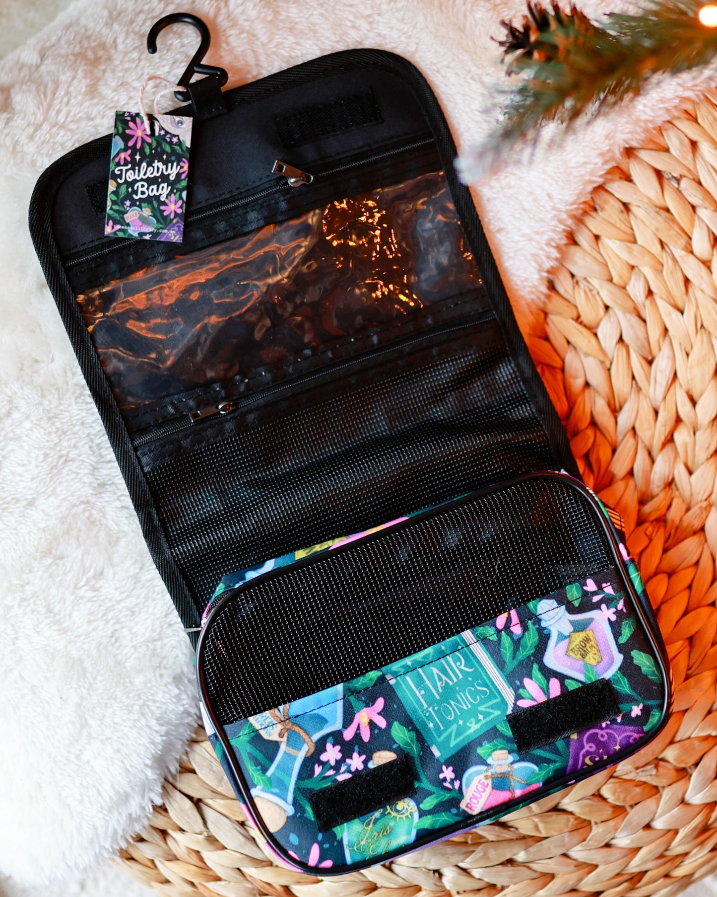 Hangable Toiletry Bag | Beauty Potions