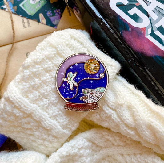 Location Terrarium Pin | Space